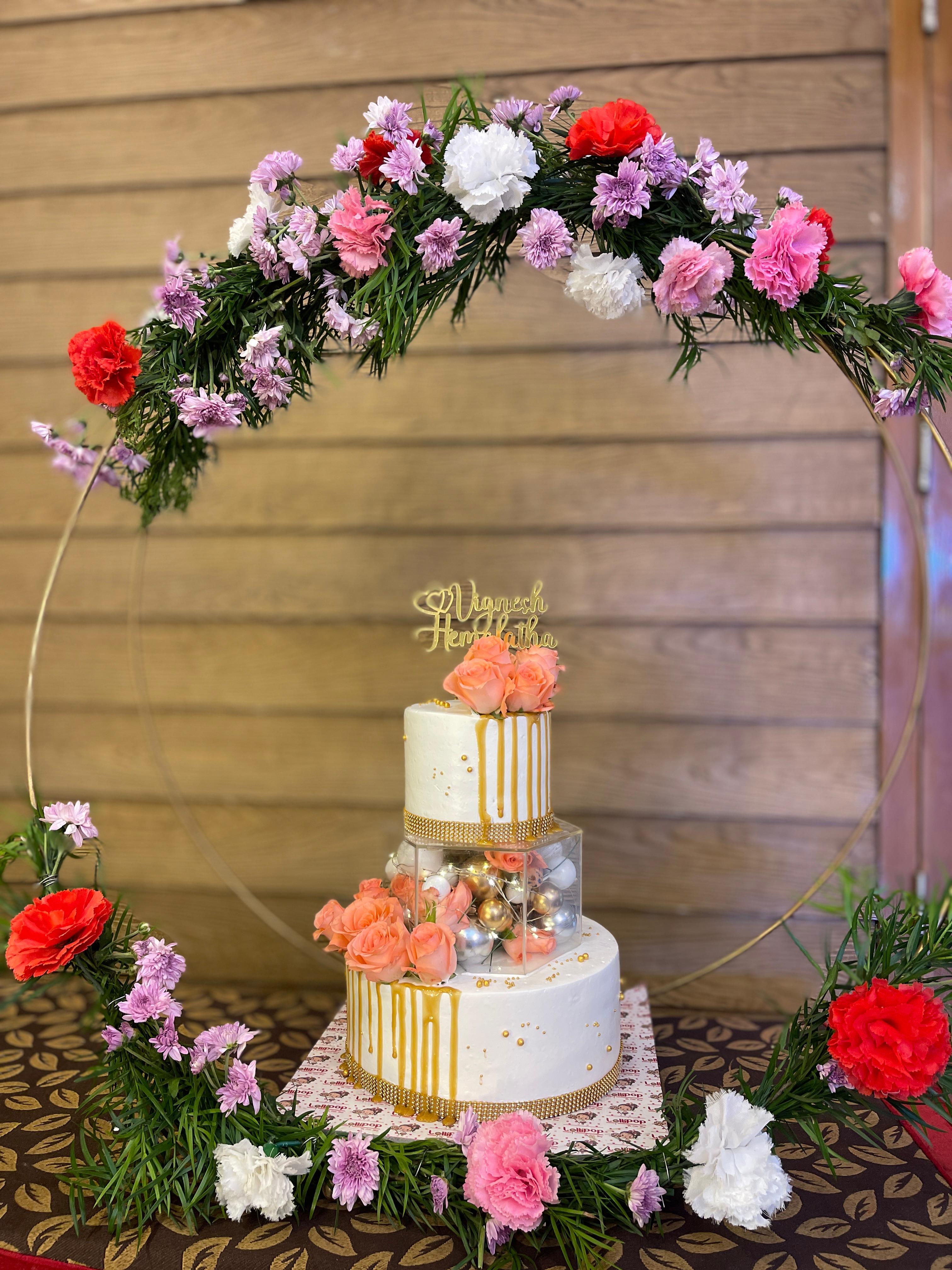 Grand Floating Tier Luxury Wedding Cake